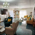 Villa Familia Antonio Standen *
