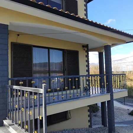 Villa Familia Antonio Standen Maxial