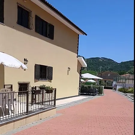 Familia Antonio Standen Villa *