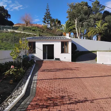 Villa Familia Antonio Standen *
